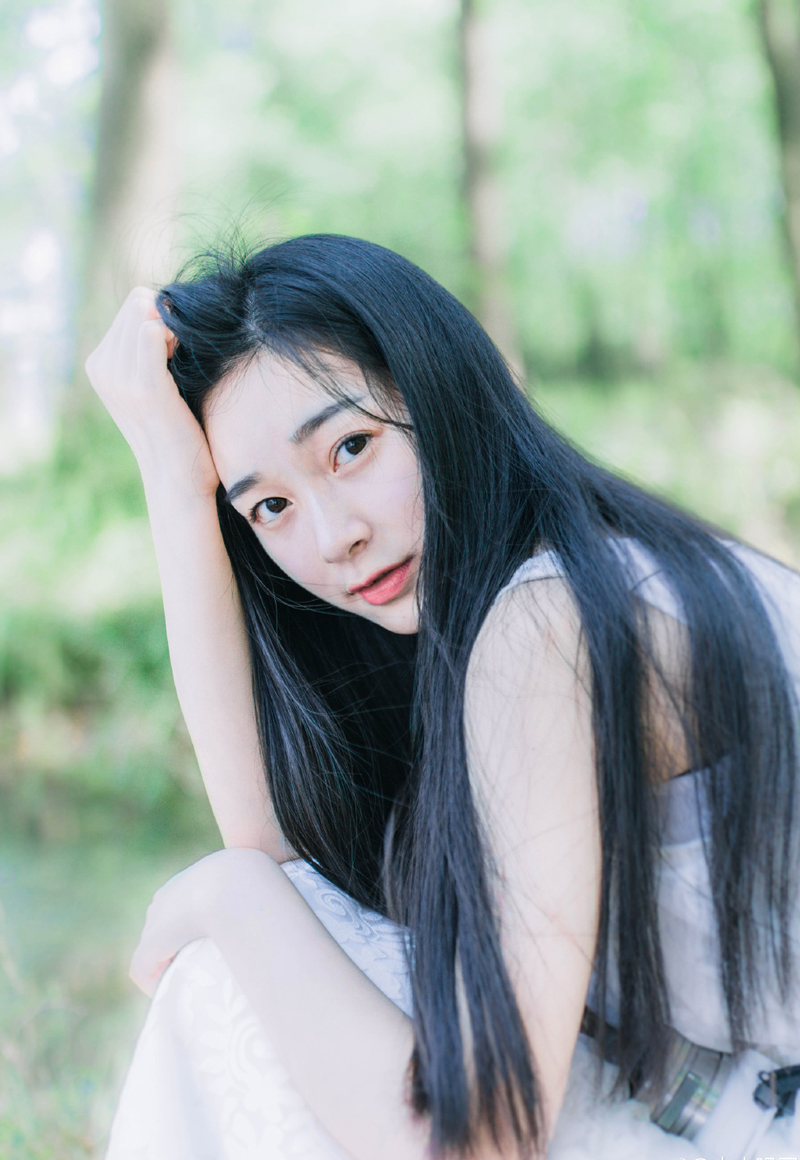 真挚的友谊，不会因时间的阻隔而冲淡。昔日的承诺，也不会因漫长的岁月而改变